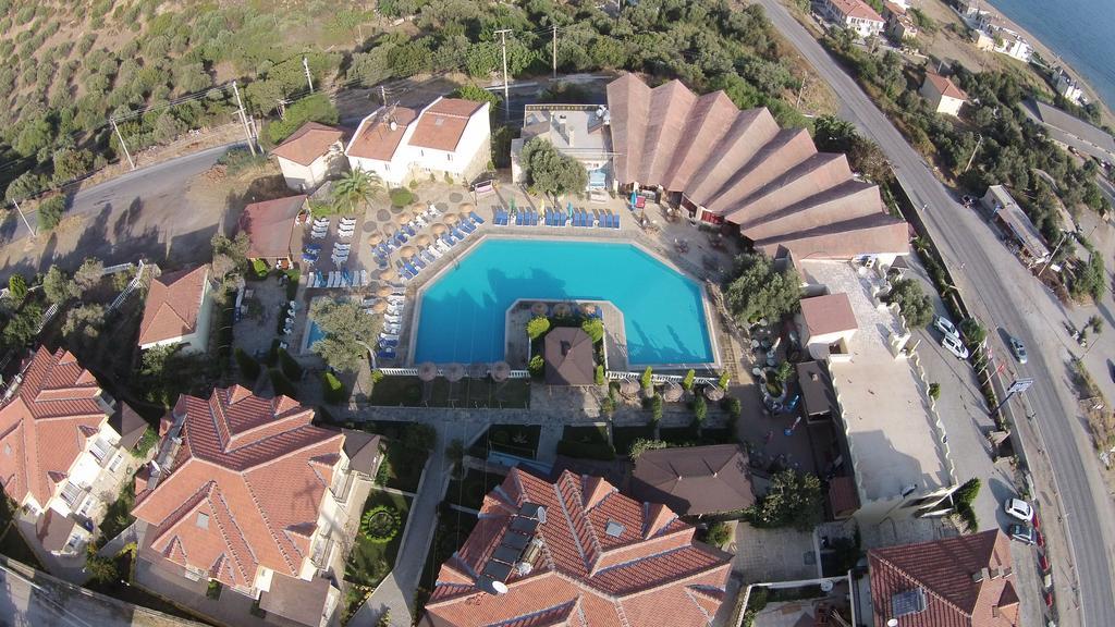 Alize Resort Hotel Yenifoca Extérieur photo